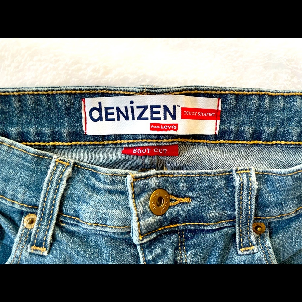 Denizen from Levi’s Boot Cut Jean Size 16M